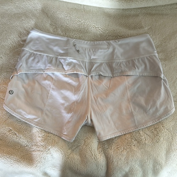 Speed Up Low-Rise Lined Short 2.5”, size 6 - Picture 2 of 6